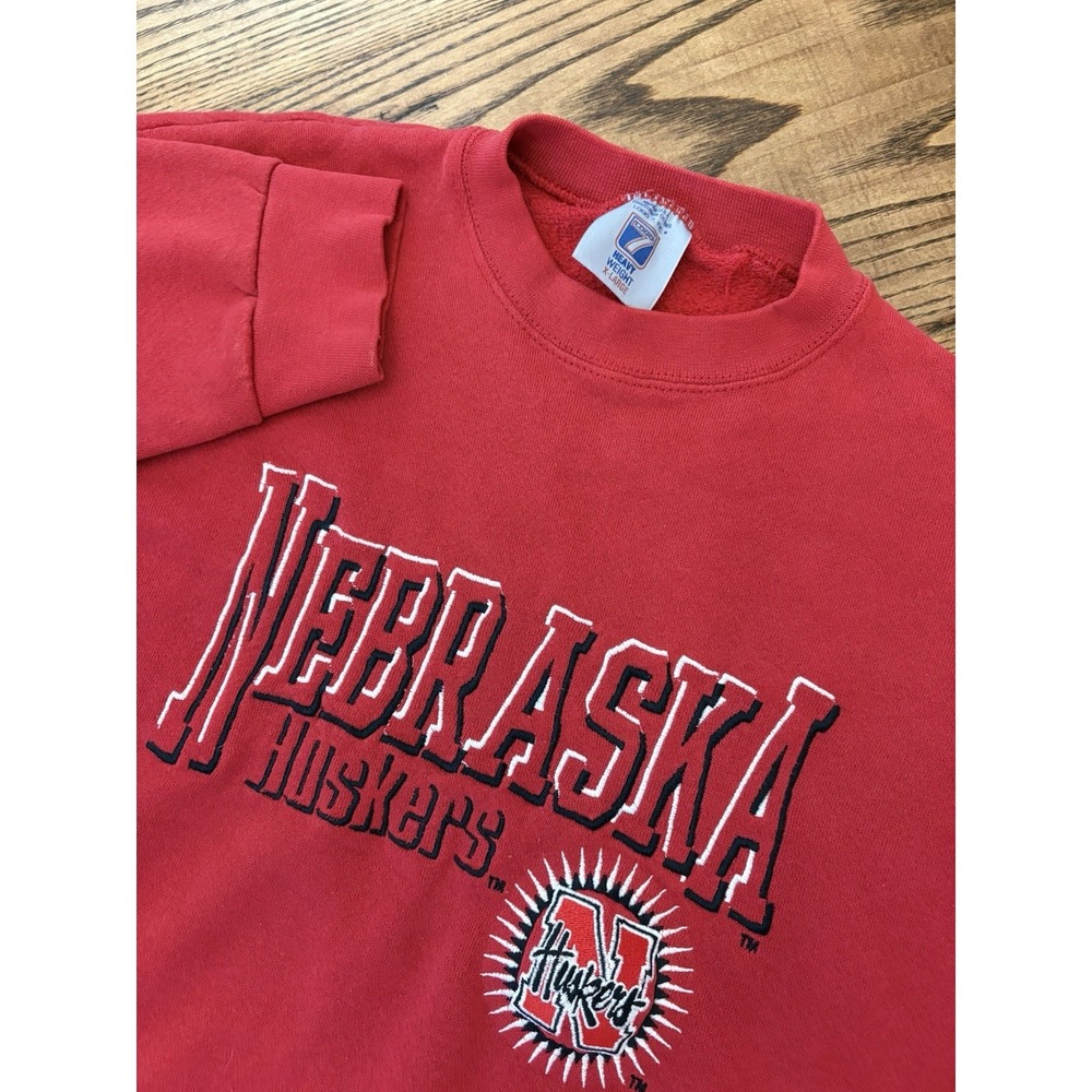 Vintage 90s Logo 7 Men's XL Nebraska Huskers Embroidered Crewneck Sweatshiirt